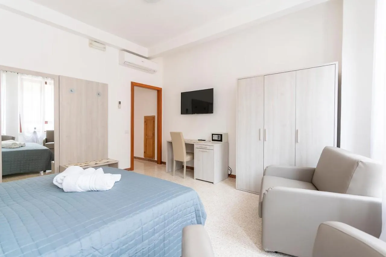 Hotel Dei Tacchi Osini 3*,