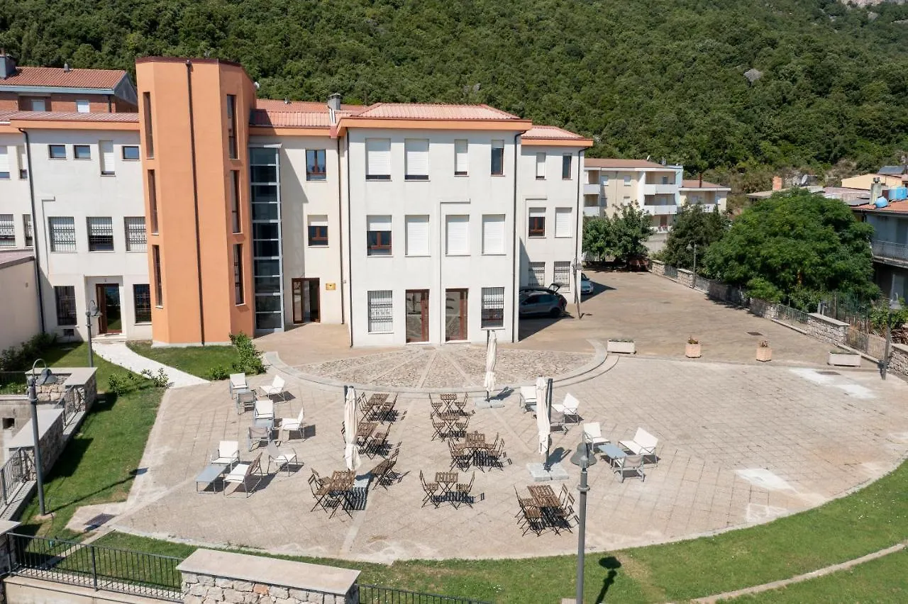 Hotel Dei Tacchi Osini